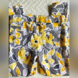 Gymboree Floral Twill Girls Pants Size 5 Yellow Flowers Colorful EUC
